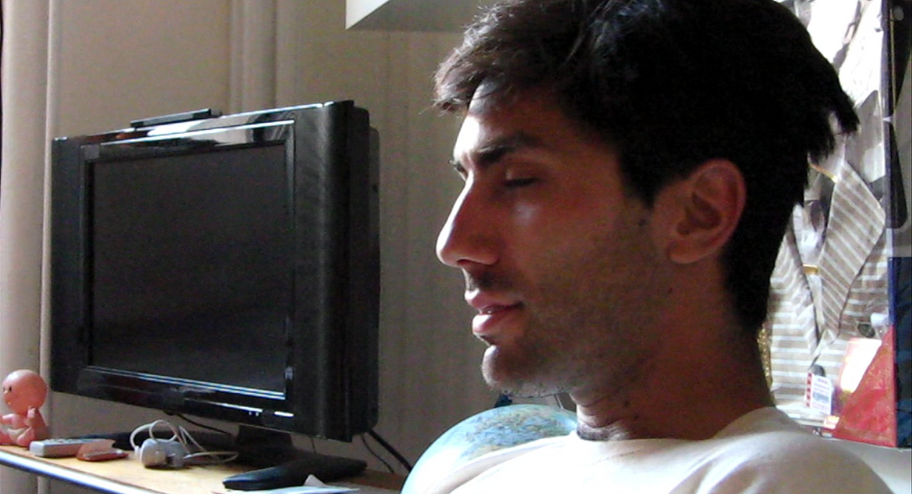 Catfish (2010) + Extras (1080p BluRay x265 HEVC 10bit AAC 5.1 English + Spanish + French r00t) [QxR]