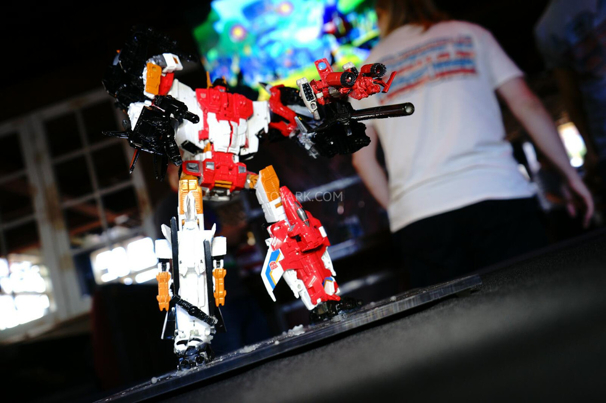 SDCC-2014-Hasbro-Transformers-Breakfast-047_1406
