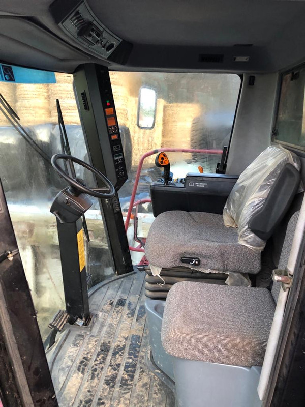 2D00EEAC-8F5F-45A6-8D40-AC02FEEF1489