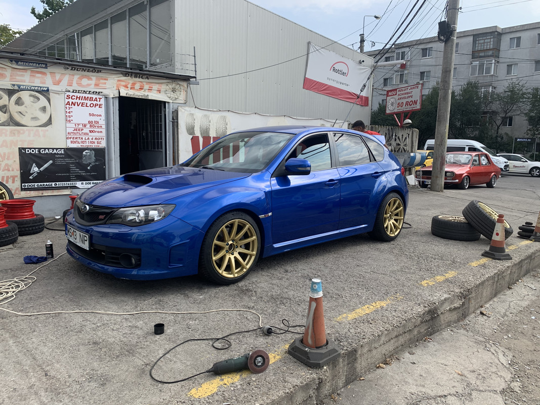 64871E74-04AD-40FF-AAB3-BB26A9657F94