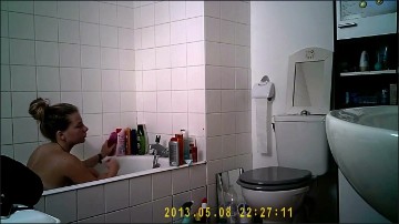 [Image: Voyeur8865122539.jpg]