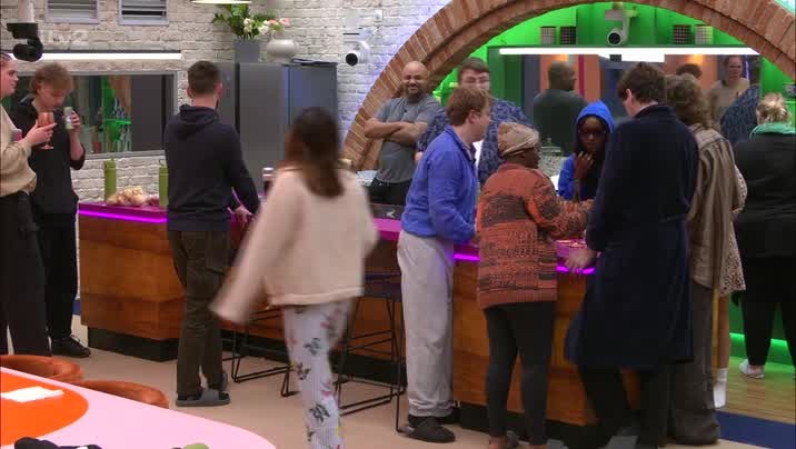 [Image: vl5h15rns7xz.jpg]