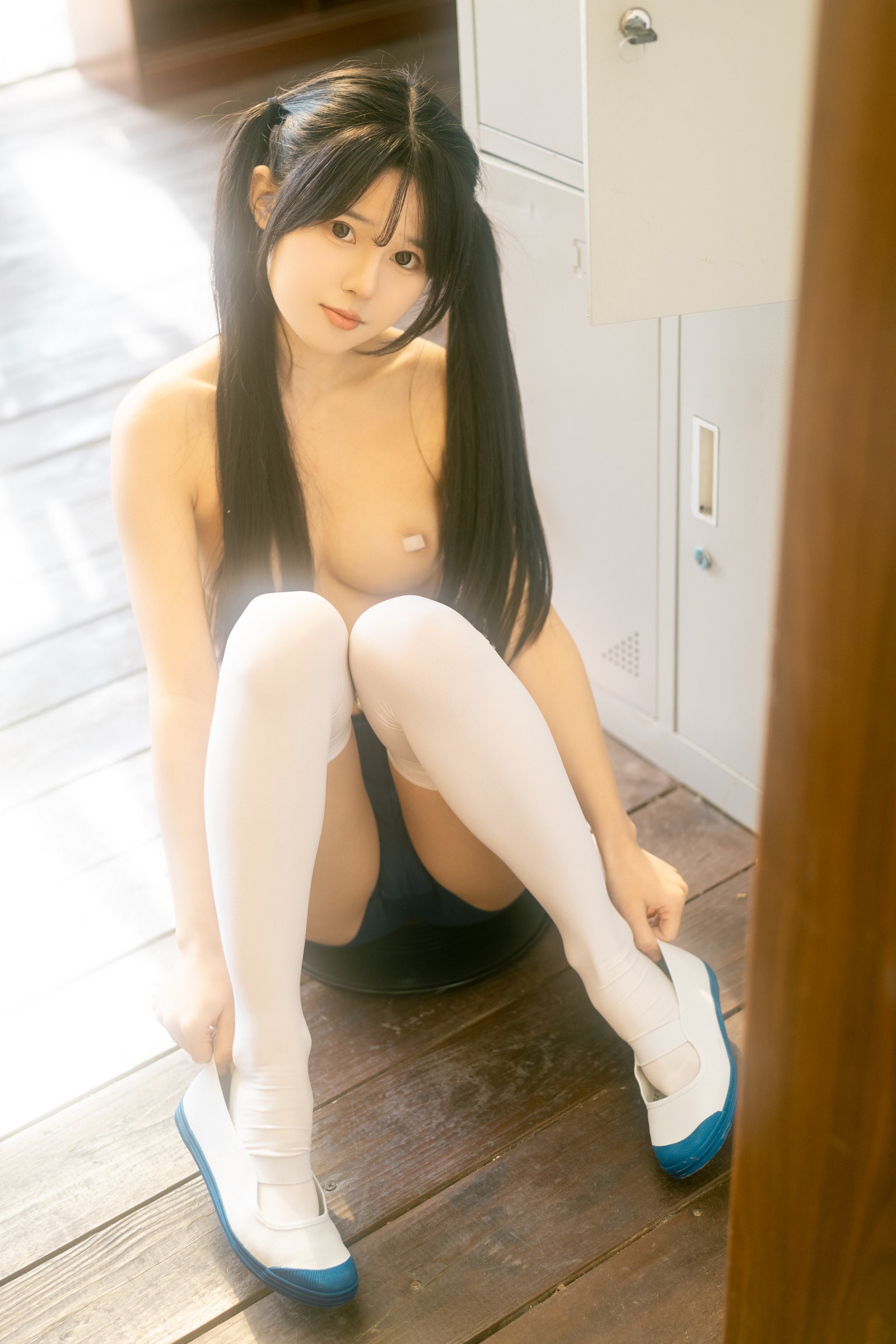 rua阮阮 春之更衣室 体操服 写真图集｜日系校园风高清摄影（47P｜469MB）插图5