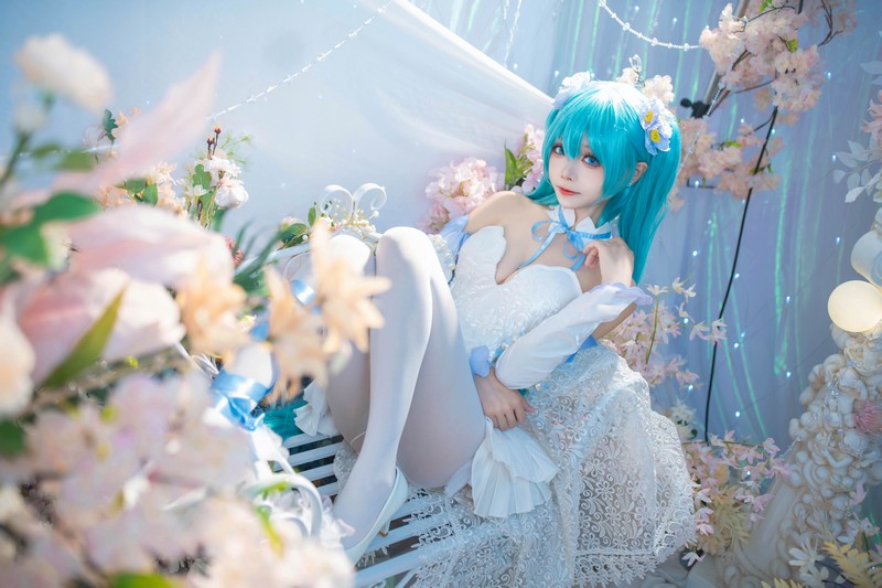 艾西Aiwest 初音未来粉蝶花Cosplay写真图集 Miku高清美图 44P (159.9M)插图4