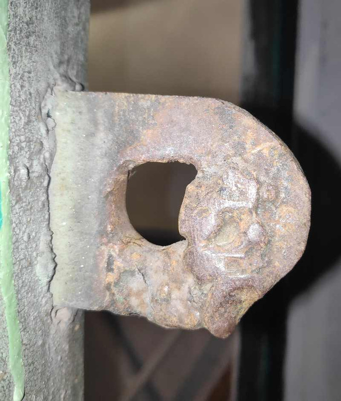 ЗамокИПроушинаКалитки005