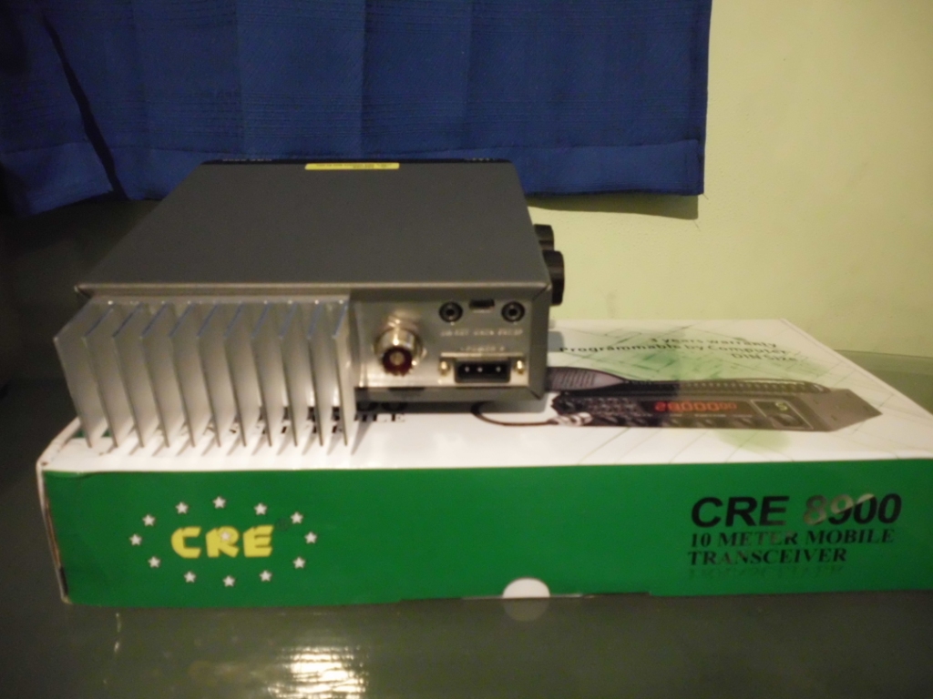cre8900-rearjpg