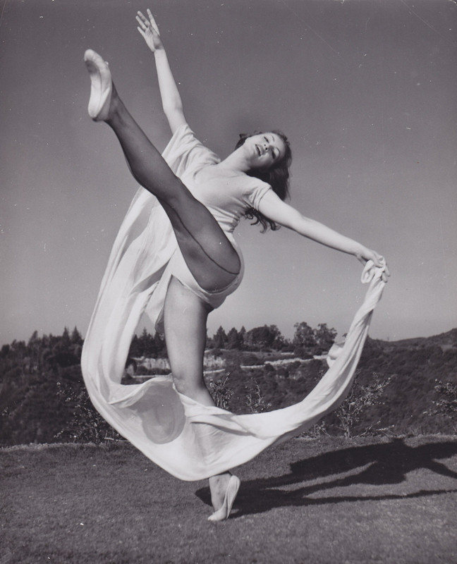 Julie_Newmar_ma99