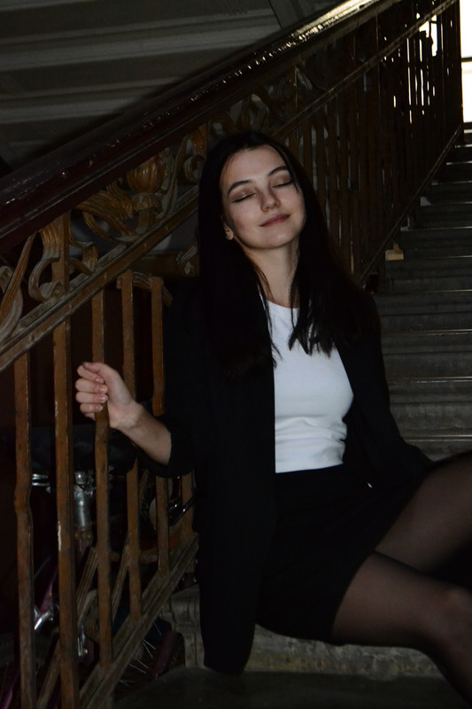 D9B38DB5-F4BA-4023-8279-BC70A46748D6