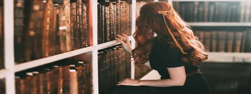 Dark-Academia-Aesthetic-Outfits-1