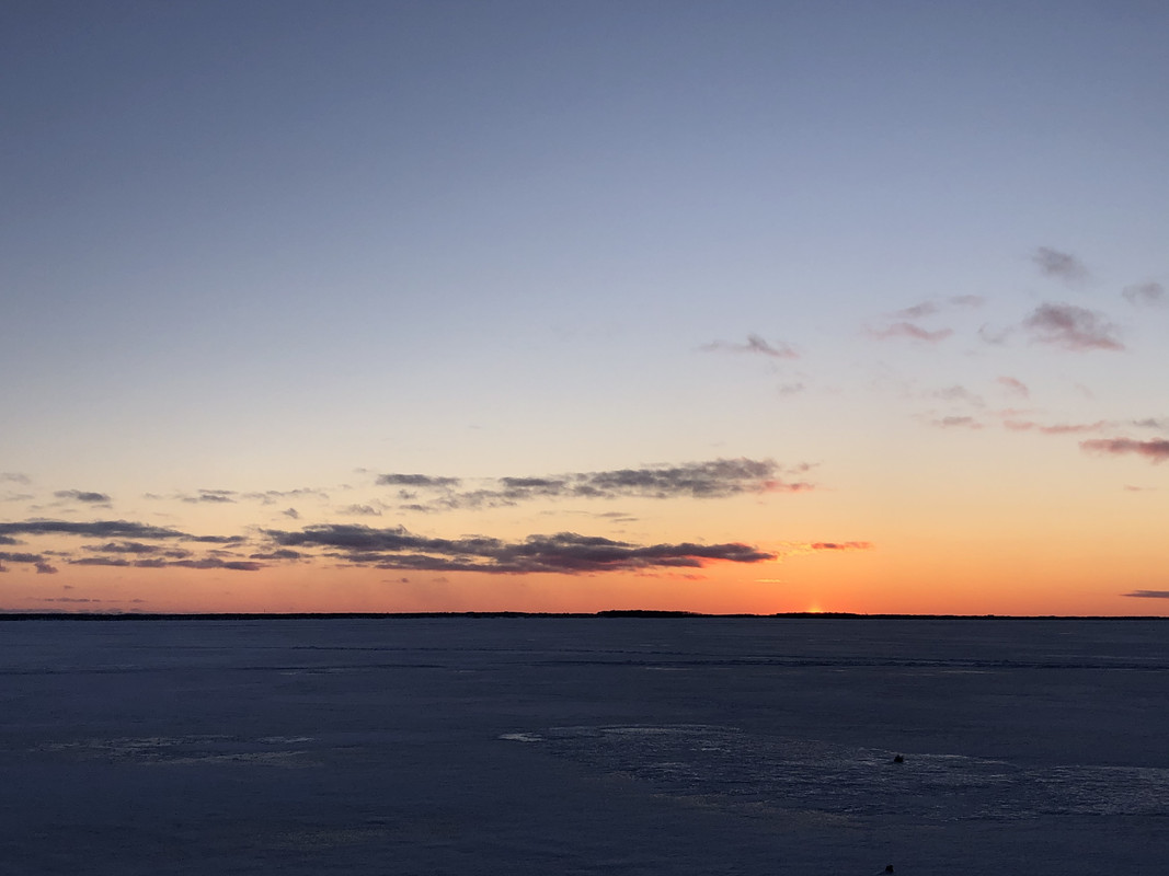 A75CC653-4C37-42BB-99DD-50F0F8D111D2