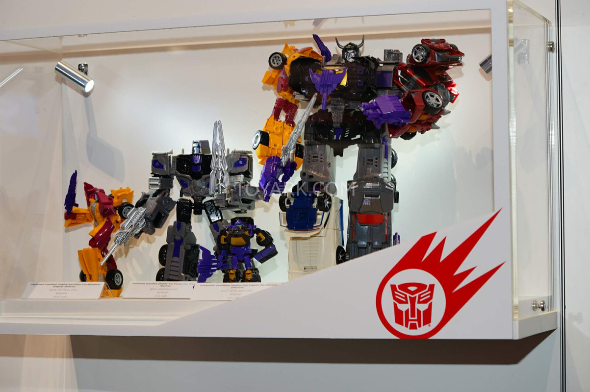 SDCC2015-Hasbro-Transformers-Combiner-Wars-007
