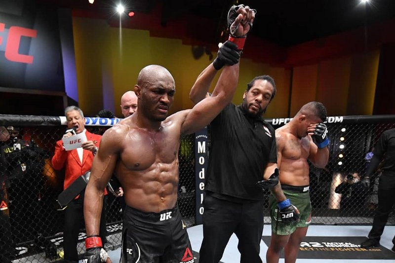 Медицински почивки след UFC 258