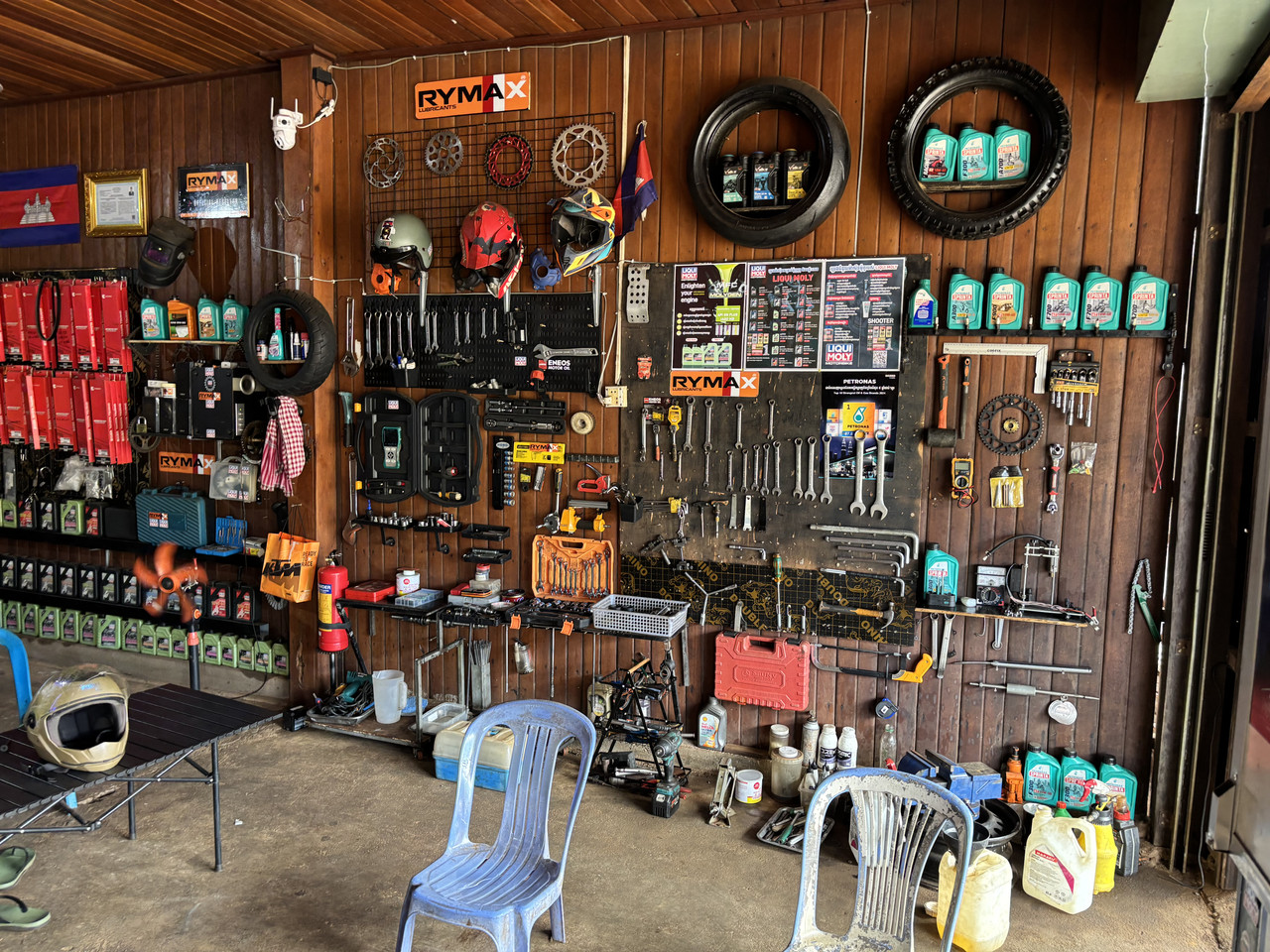Banlung Bike shop 1