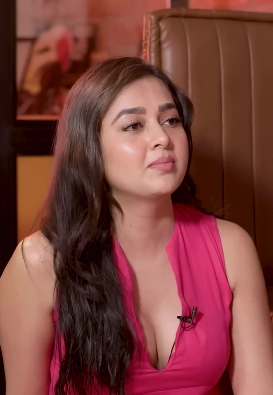 Tejasvi 01_1_iris2_50FPS 038