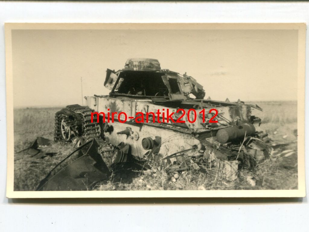 Nahaufnahme, zerstörter Panzer der Wehrmacht, Fr