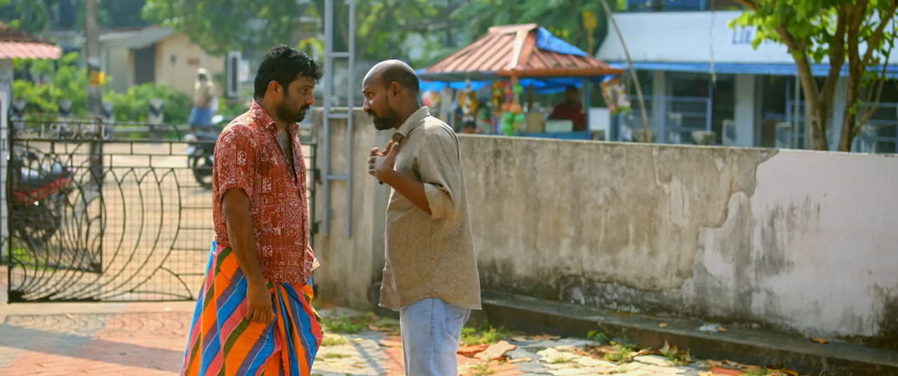 Pattaapakal 2024 WebRip [Tamil + Telugu + Malayalam] 480p 720p ESub Screenshot