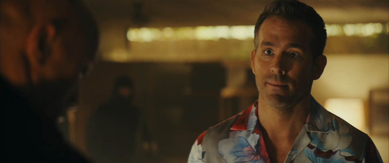 Red Notice 2021 WebRip [Hindi + Tamil + Telugu + English] 480p, 720p, 1080p ESub Screenshot