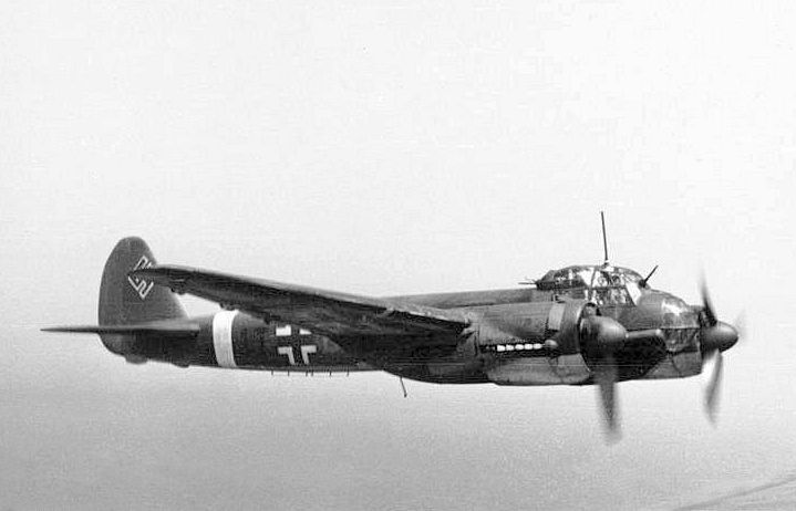Bundesarchiv-Bild-101-I-363-2258-11-Flugzeug-Junkers-Ju-88.jpg