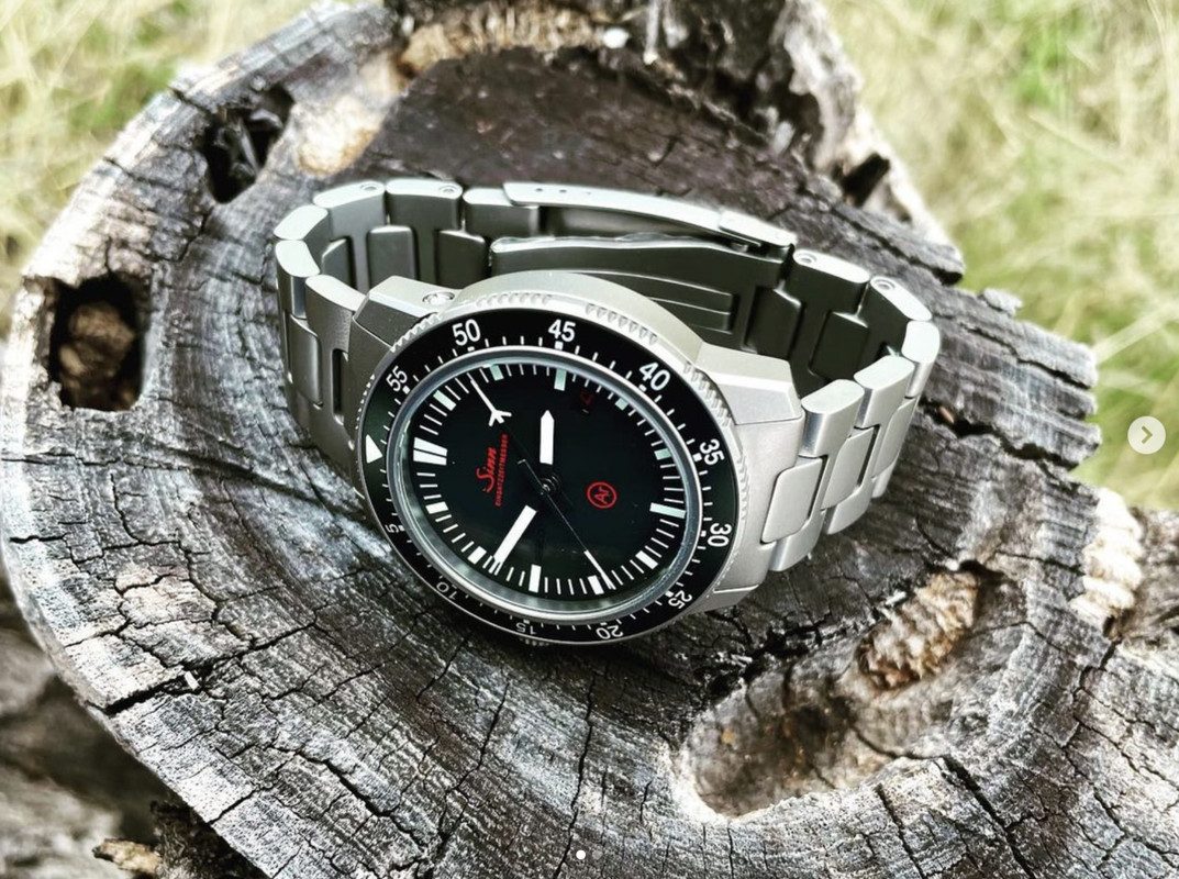 51854338-F724-47F4-AA53-FA4CE4118AA7