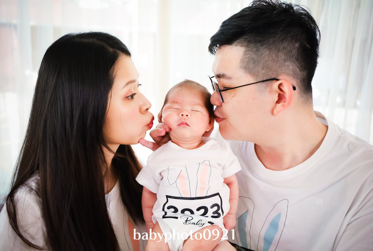 寶寶收涎/寶寶收涎寫真/寶寶收涎價格/寶寶收涎作品