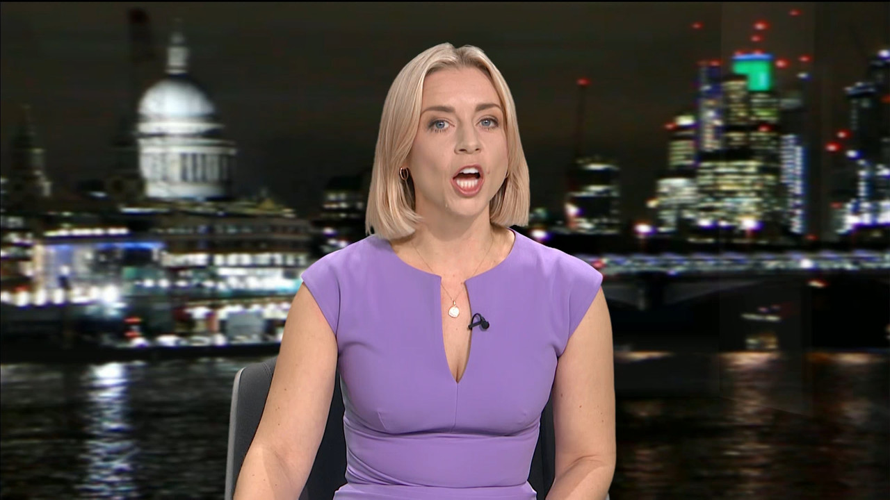 ITV News London_20231215_22302245.ts_snapshot_02.52.120