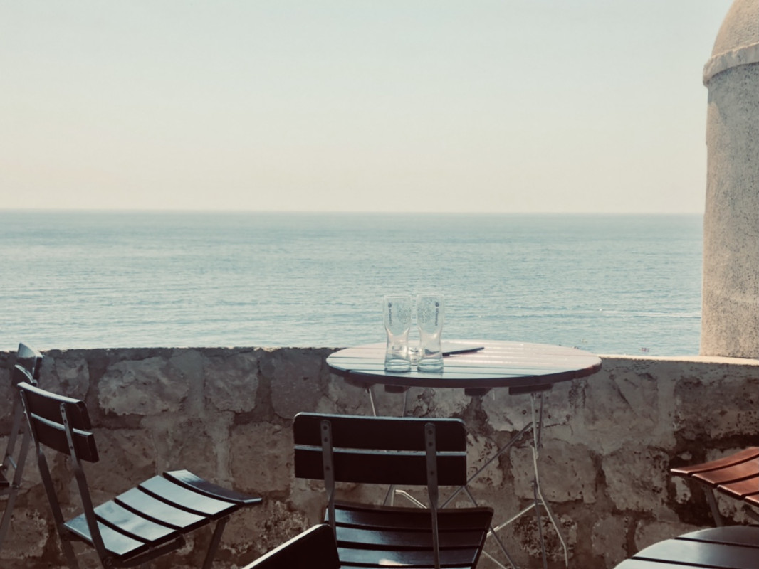 0CBA2BBF-AA88-409E-B7A3-1874B7F9F8D3