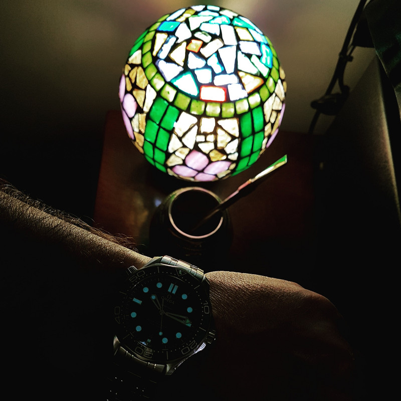 Ω Seamaster Professional Diver 300M Co-Axial Master Chronometer 42mm Cal. 8800 Blue (2)