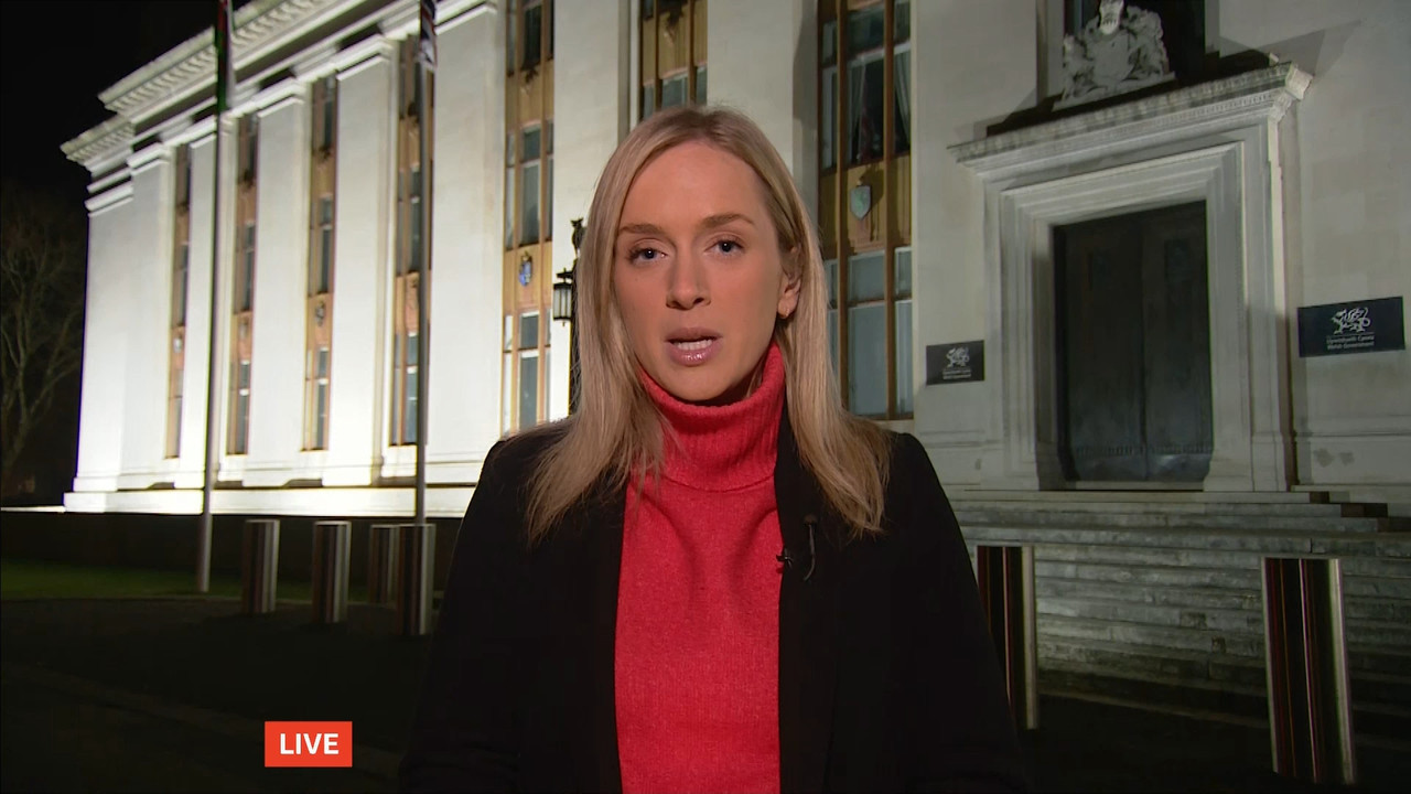 01.19 - 18.00.00 - ITV News Wales at Six..ts_snapshot_09.57.096