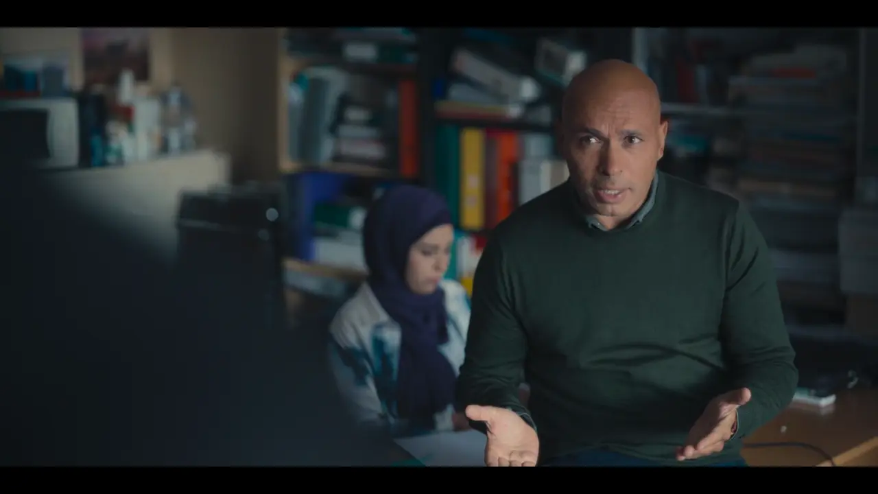 Represent.Candidato.Unico.S01E02.In.costruzione.1080p.WEBMux.ITA.FRA.DDP5.1.Multisub.HDR.DV.x265-Bla