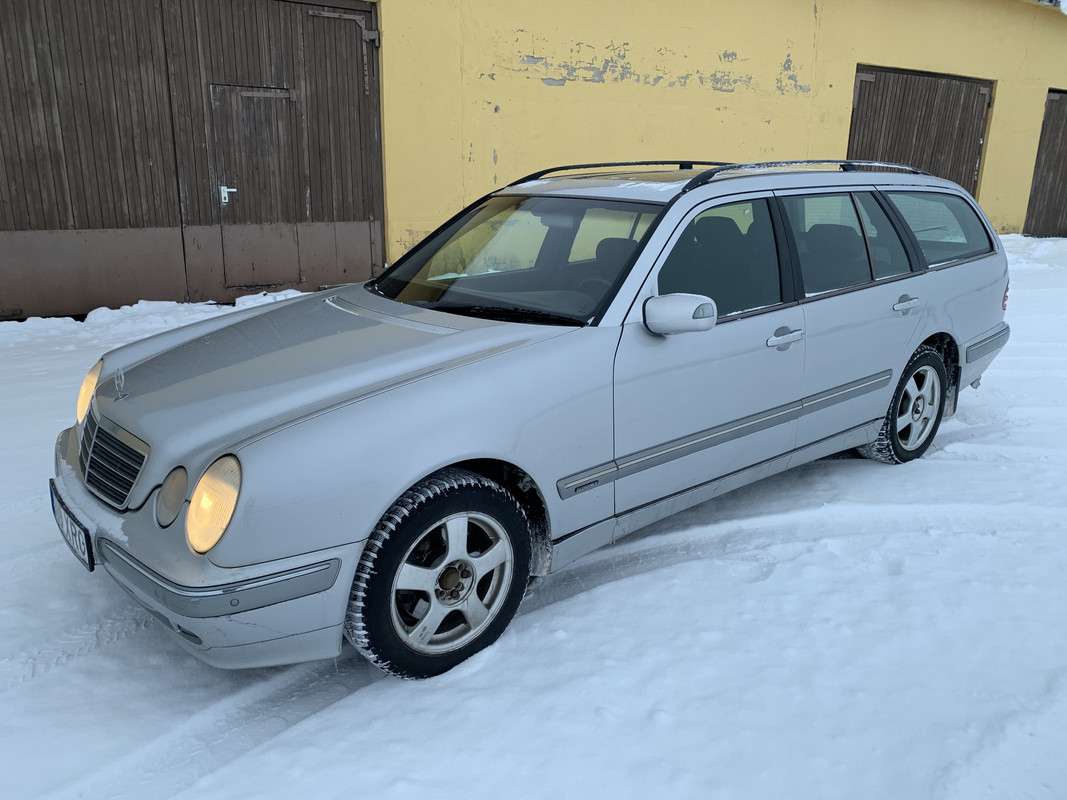 834CF3E5-D018-4A65-816A-6975B7FD44A0