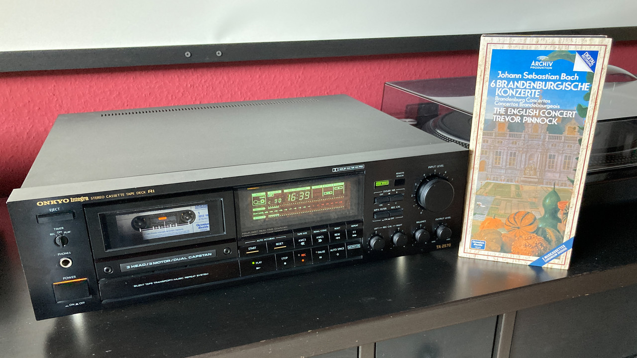 4C6889D2-D89D-4798-AA54-606778DEE293