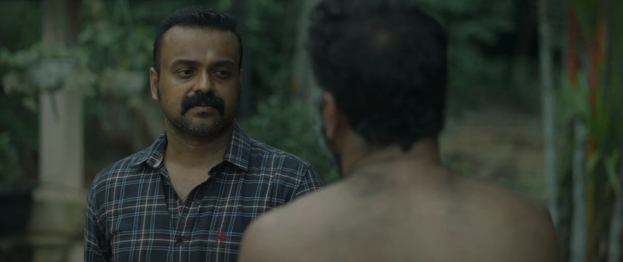 Officer on Duty 2025 WebRip [Hindi + Tamil + Telugu + Malayalam + Kannada] 480p, 720p, 1080p Screenshot