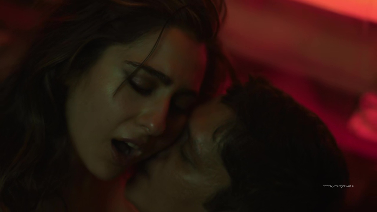 sexiest-scene-of-sara-ali-khan