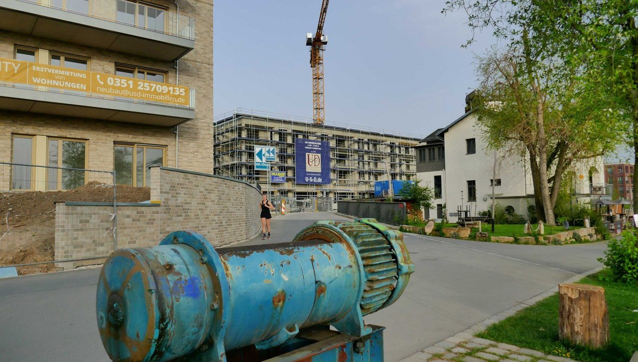 Bild: https://i.postimg.cc/m2KG4LgS/P1190439.jpg