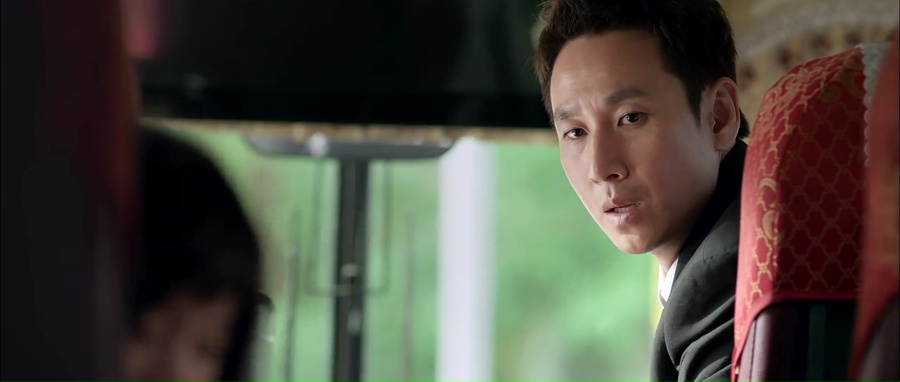 A Hard Day 2014 BluRay [Hindi + Tamil + Telugu + Korean] 480p 720p ESub Screenshot