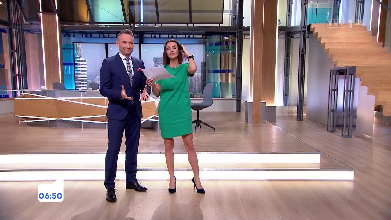 001_TVP_1_HD-16102017-0645.mts (0_04_38) 001917