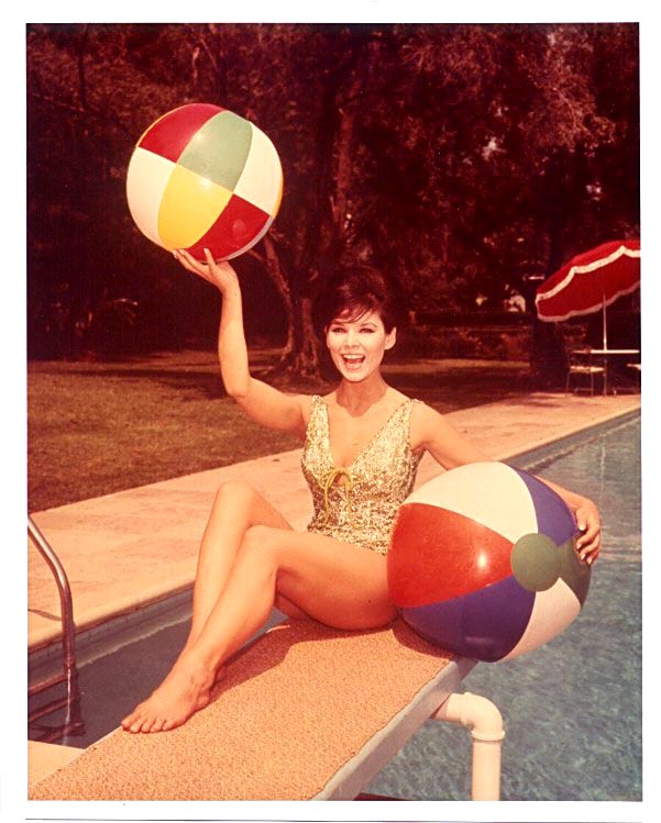 yvonne_craig_031