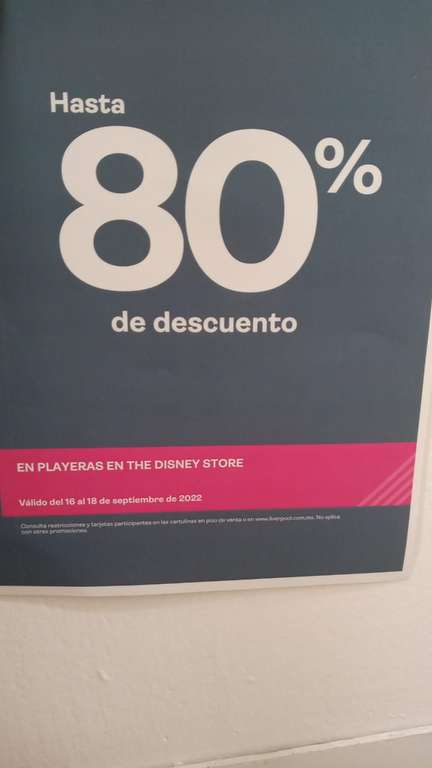 Liquidación de playeras disney store liverpool 80% descuento 
