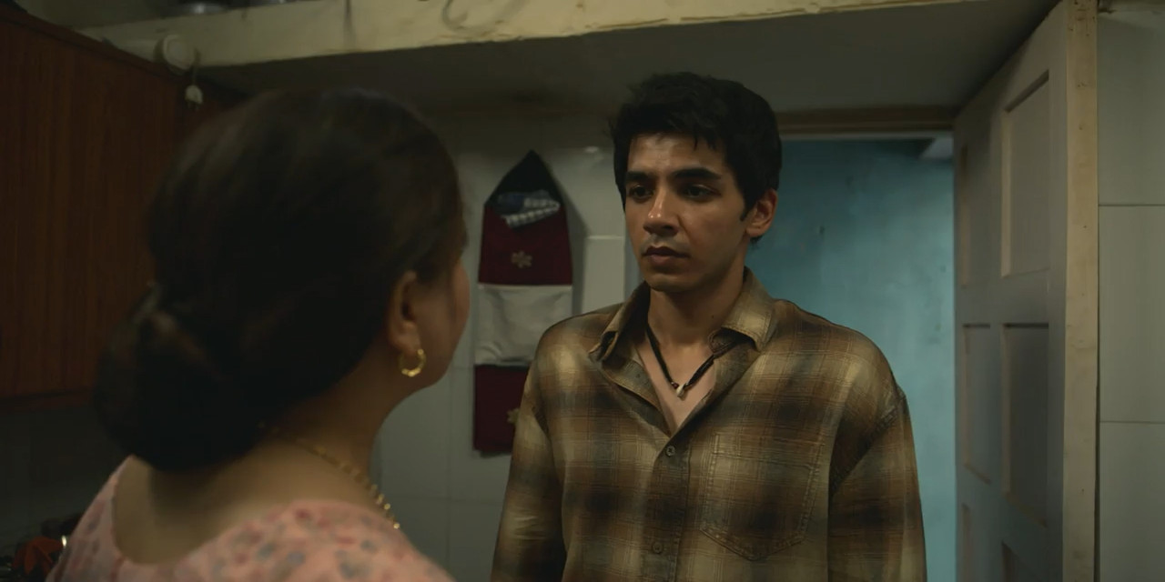 Lukkhe 2026 WebRip Season 1 [Hindi] 480p 720p ESub Screenshot