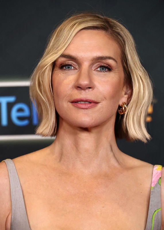 Rhea Seehorn Fans mrhhjyoz5tjh1