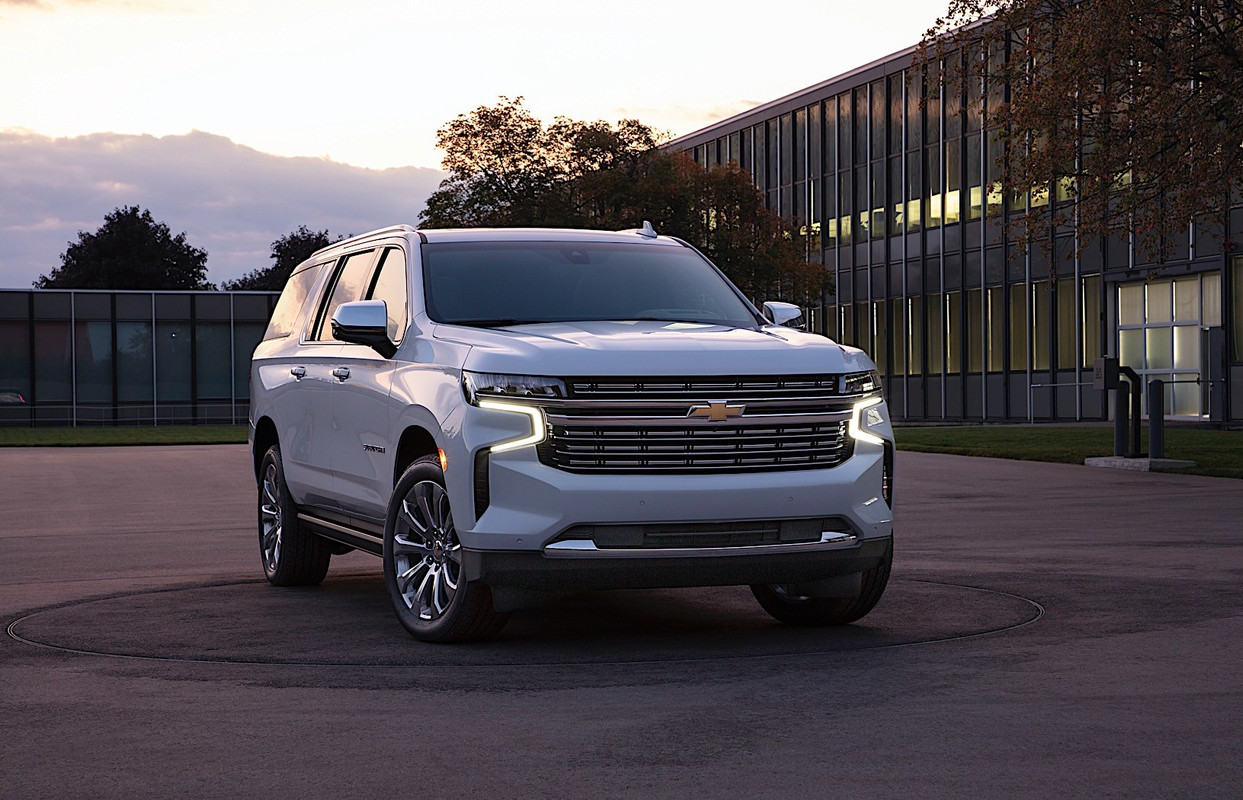 2021 Chevrolet Tahoe & Suburban (13)
