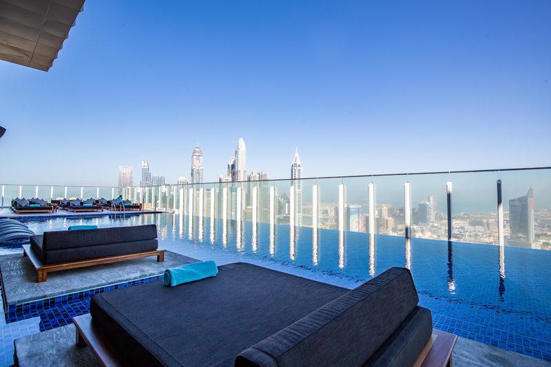 Paros dubai rooftop pool, infinity pool dubai