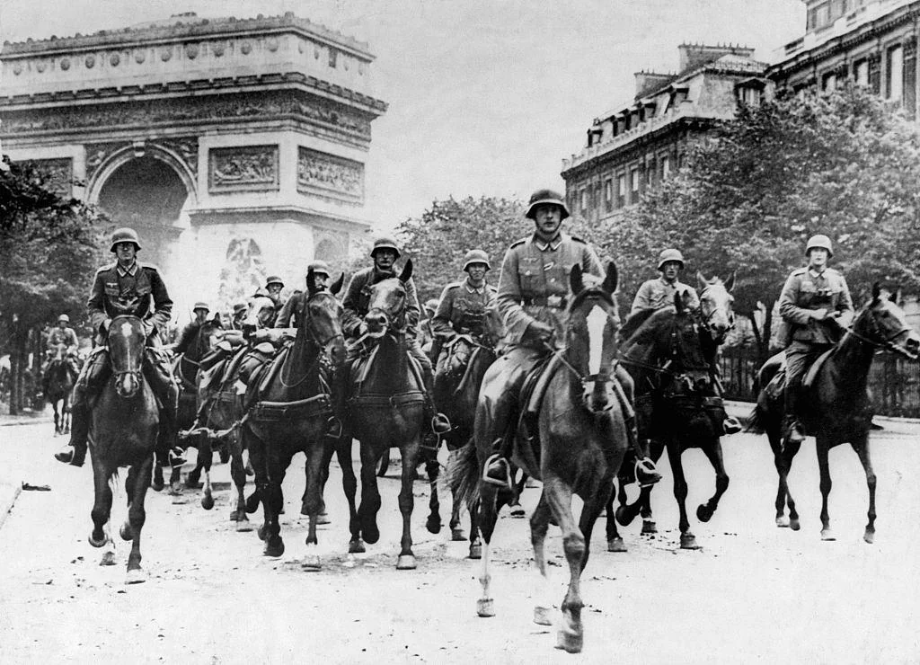 Caballería alemana en París, 1940
