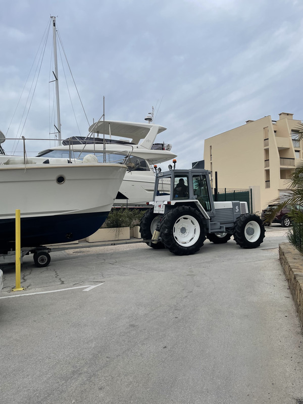 9C214EE0-99FC-483D-AC2B-6088F08724D6