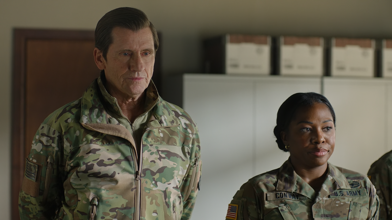 Going.Dutch.S01E02.Tanks.for.Nothing.1080p.10bit.AMZN.WEB-DL.DDP5.1.HEVC-Vyndros.mkv_snapshot_16.32_