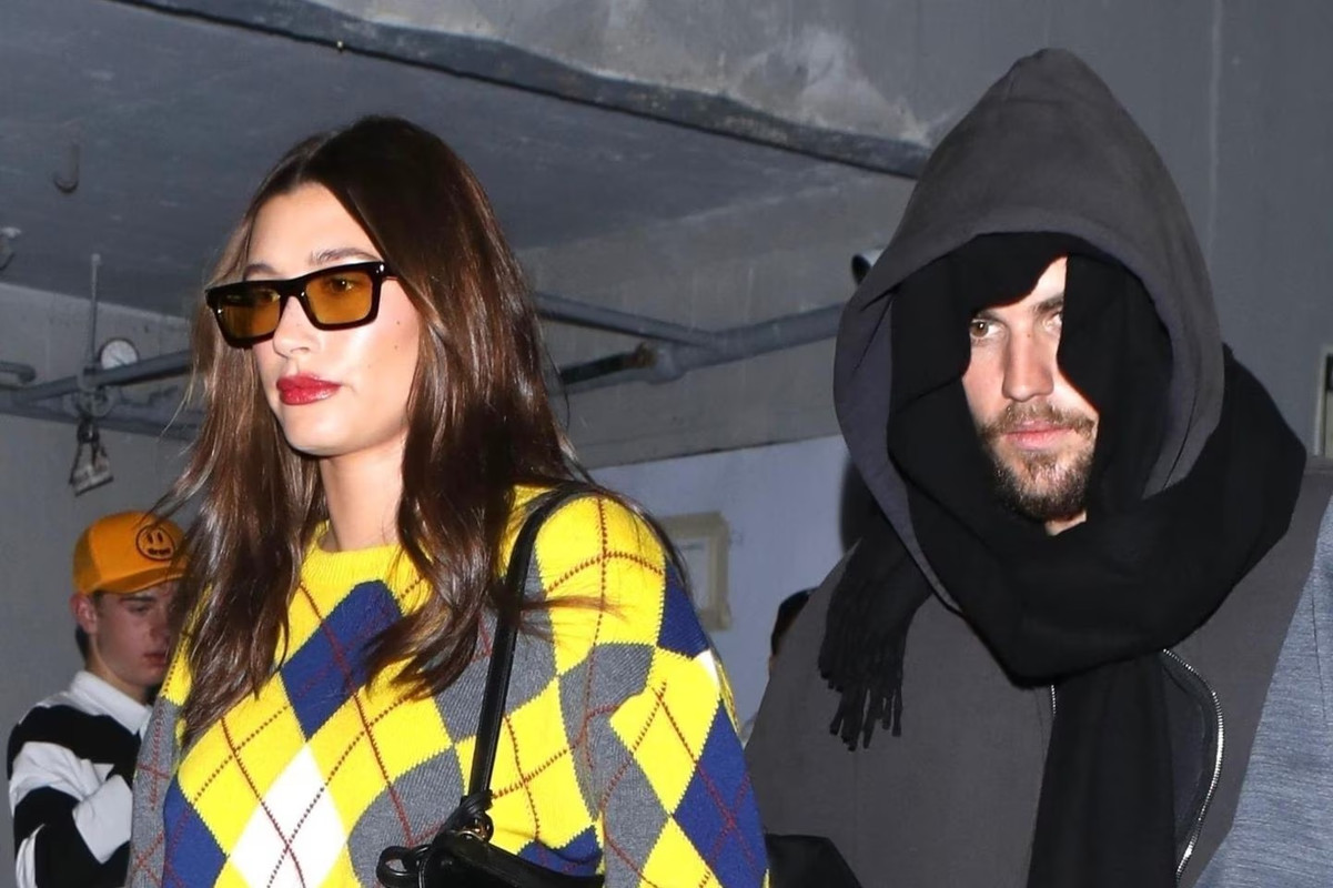 19B08660-7D77-4C72-978F-DAD7C0353316