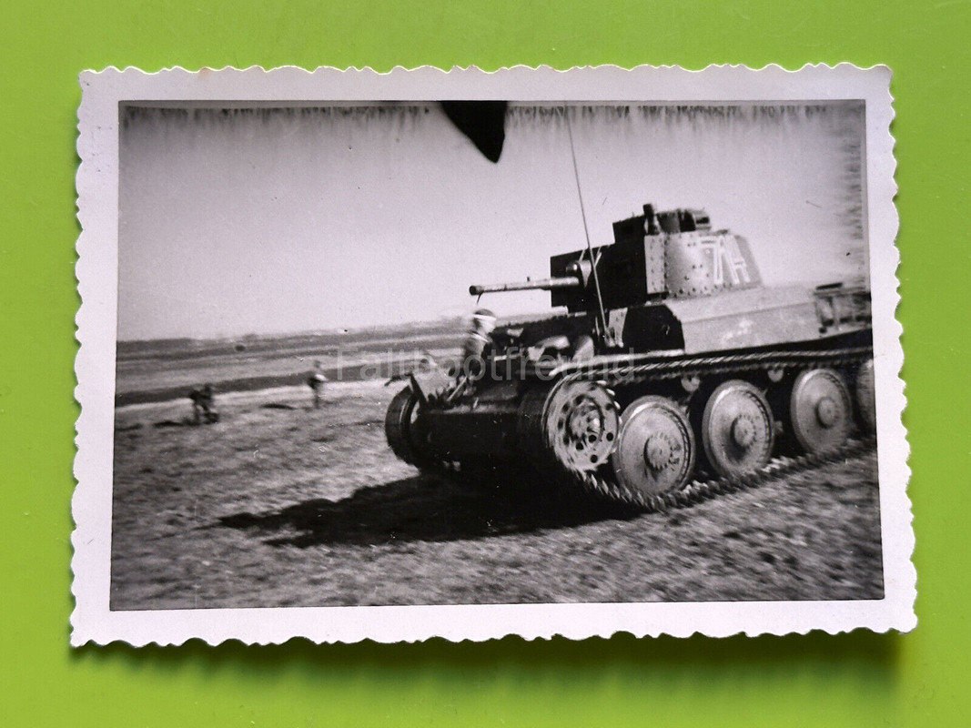 Foto, Panzerkampfwagen 38 (t) im Sennelager, April 1941