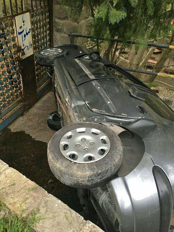 وقتی صلوات بلد نیستی و خدا ازت ناراحت میشه E