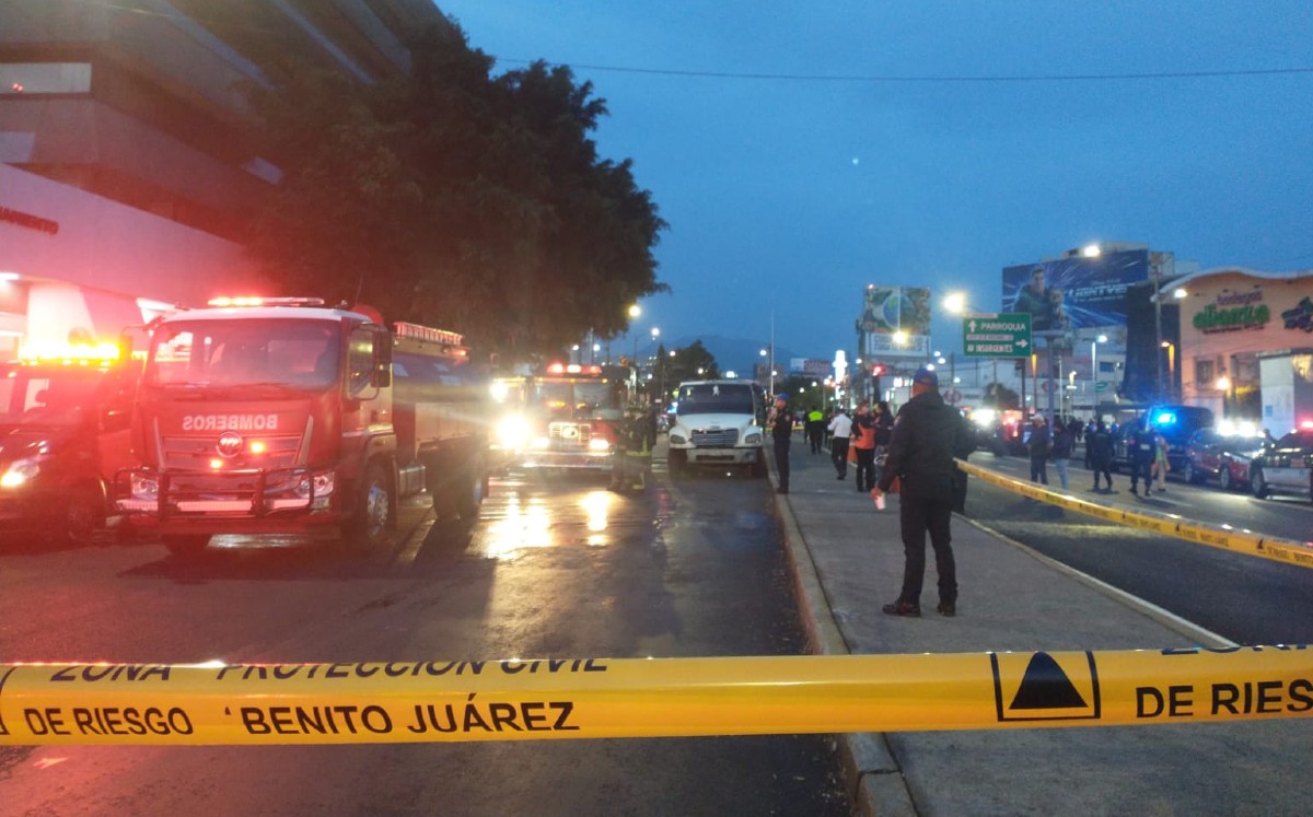 Senadora del PAN acusa incendio provocado en edificio de la Secretaría de Obras