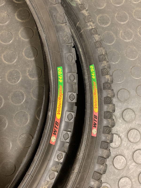 8CC8CCF4-D3E1-4BC7-9323-20EFAA1788AE